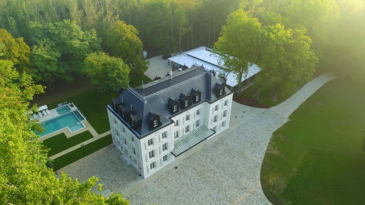 Отель Chateau Des Hauts De Provins Champcenest Экстерьер фото