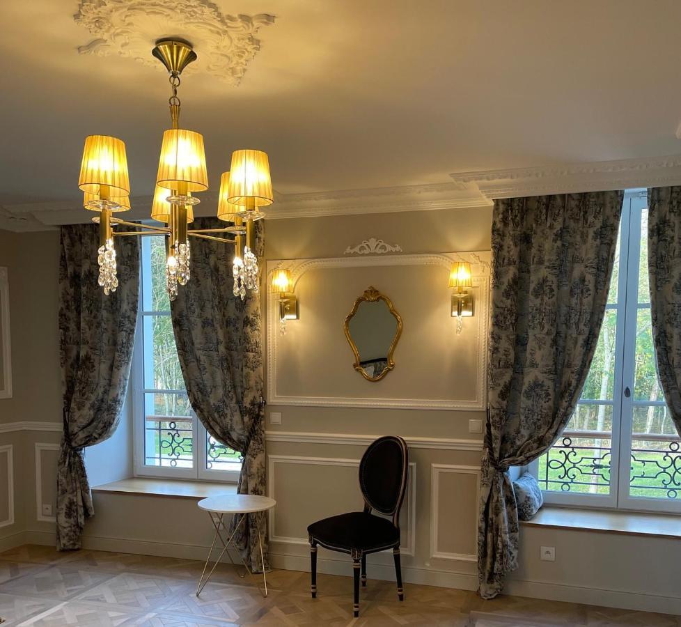 Отель Chateau Des Hauts De Provins Champcenest Экстерьер фото