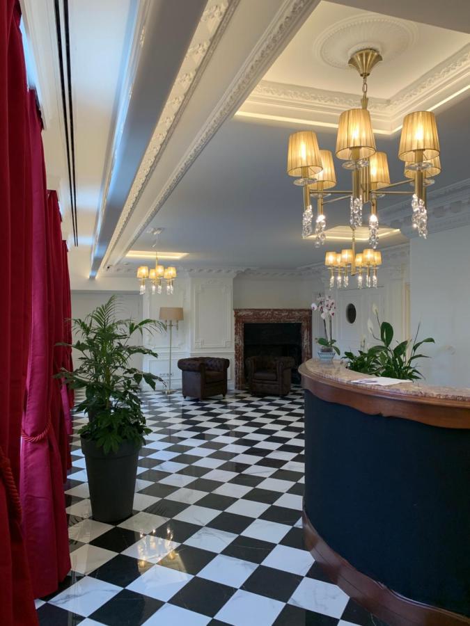 Отель Chateau Des Hauts De Provins Champcenest Экстерьер фото